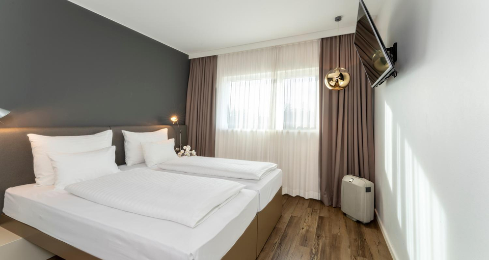 Bedroom 2, roomz Graz - Business Design Hotel, Graz