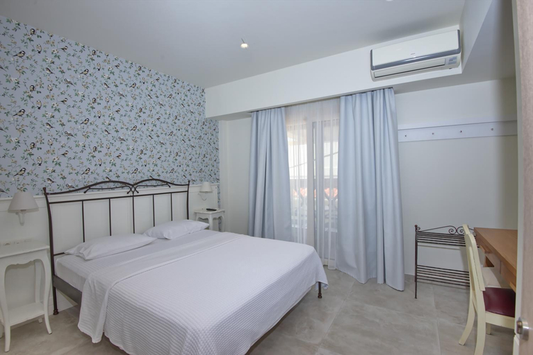 Bedroom 3, Liadromia Hotel, Thessaly