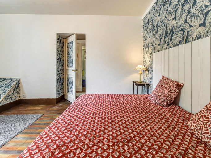Bedroom 2, Traditional Holiday Home in Brinon sur Beuvron, Nièvre