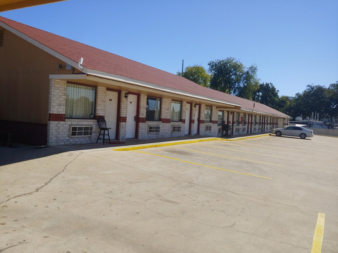 Others 5, Brooks City Executive Inn, Bexar