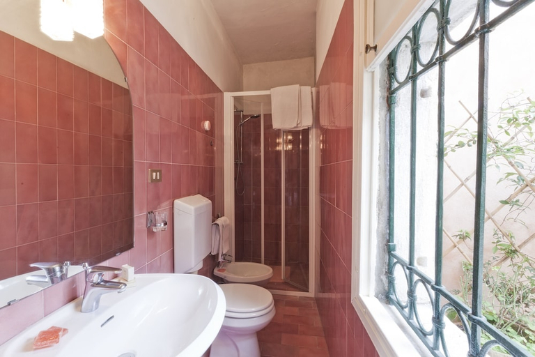 Bathroom 4, Palazzetto San Lio, Venezia