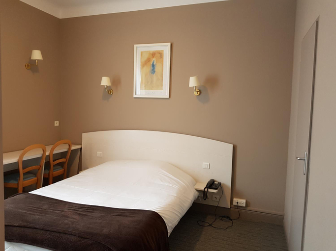 Bedroom 4, Hotel Restaurant La Sirene, Meuse
