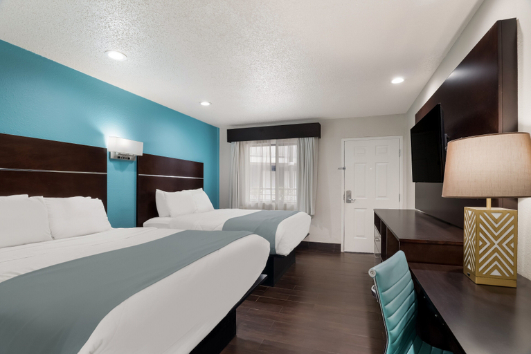 Bedroom 3, Spanish Trails Inn, Webb
