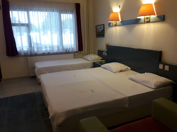 Bedroom 2, HOTEL HAL-TUR  , Akköy