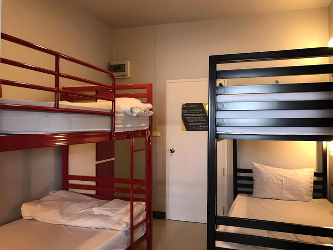 Bedroom 3, S1 Hostel, Sathorn