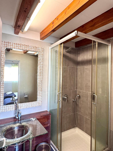 Bathroom 4, Marina Beach Hotel, Nouméa
