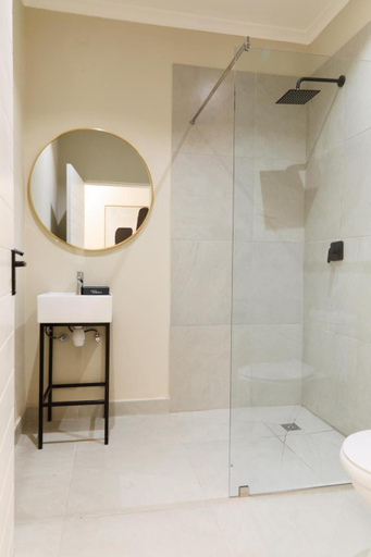 Bathroom 5, City Club Signature, City of Cape Town