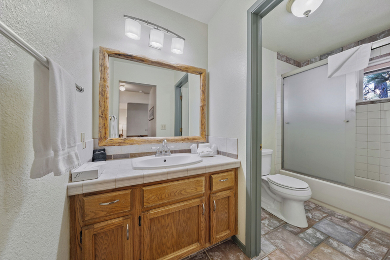 Bathroom 5, The Lodge at Lake Tahoe, El Dorado