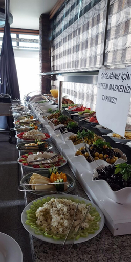 Food & Drinks 3, Grand Hotel Van, Merkez