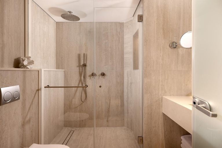 Bathroom 5, U Magic Palace