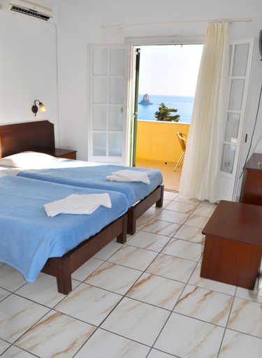 Bedroom 2, Holiday Apartments Maria with pool - Agios Gordios Beach, Ionian Islands