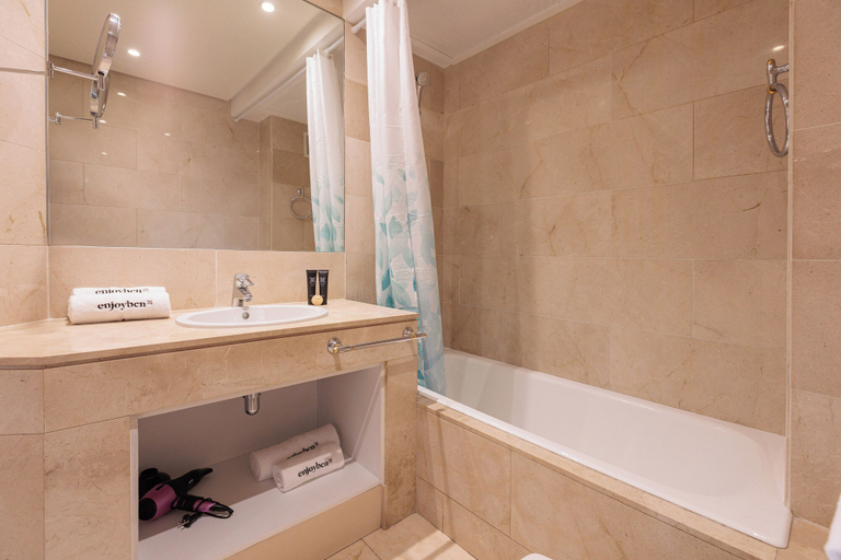 Bathroom 3, Passeig de Gracia by Enjoybcn, Barcelona