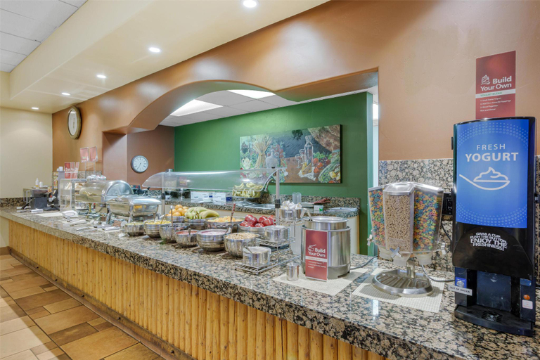 Food & Drinks 5, Best Western Plus Arroyo Roble Hotel & Creekside Villas, Coconino