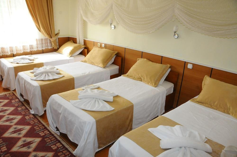 Bedroom 3, Kervansaray Hotel, Akköy