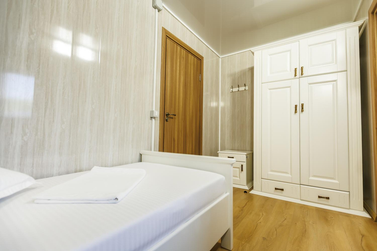 Bedroom 2, Tiena Hotel Plutitor, Turcoaia