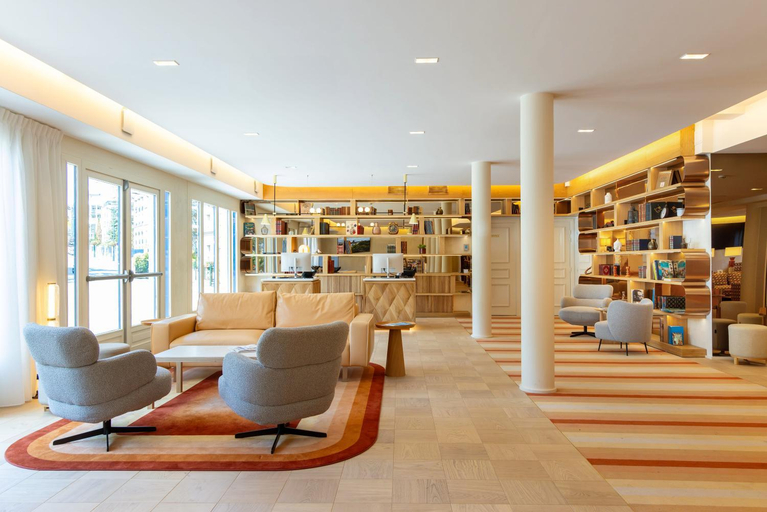 Public Area 3, Plessis Grand Hôtel, Hauts-de-Seine