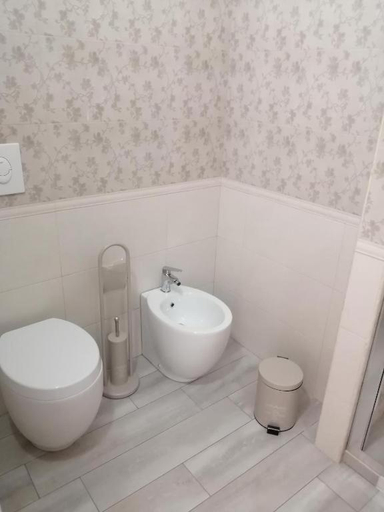 Bathroom 2, Ke Rooms, Campobasso