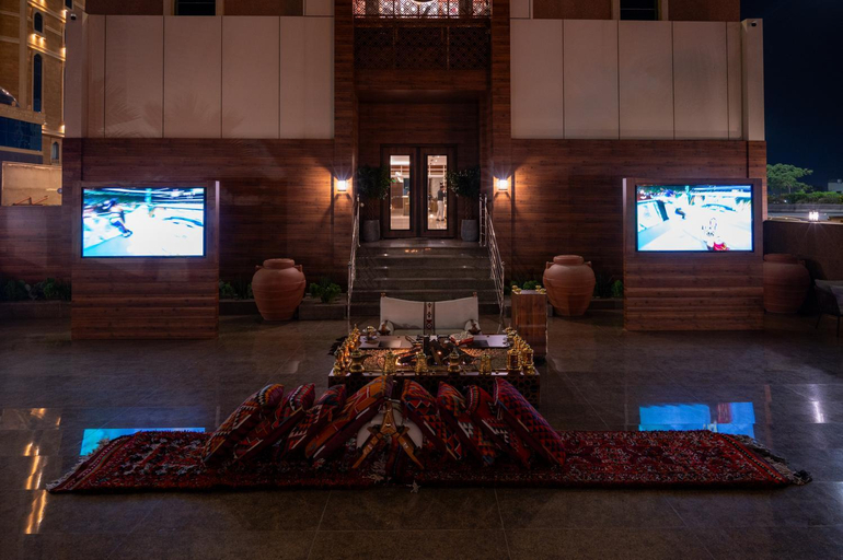 Others 2, Sumo Inn Hotel