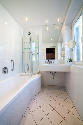 Bathroom 3, Boutique Hotel Olympia B&B, Innsbruck Land