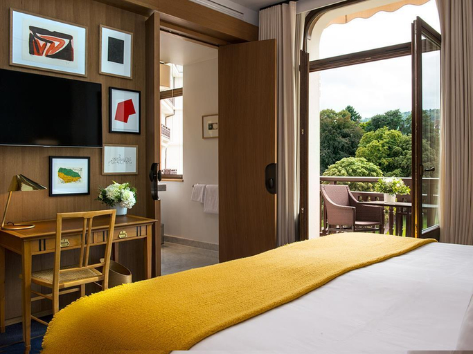 Bedroom 2, Hotel Royal - Evian Resort, Haute-Savoie