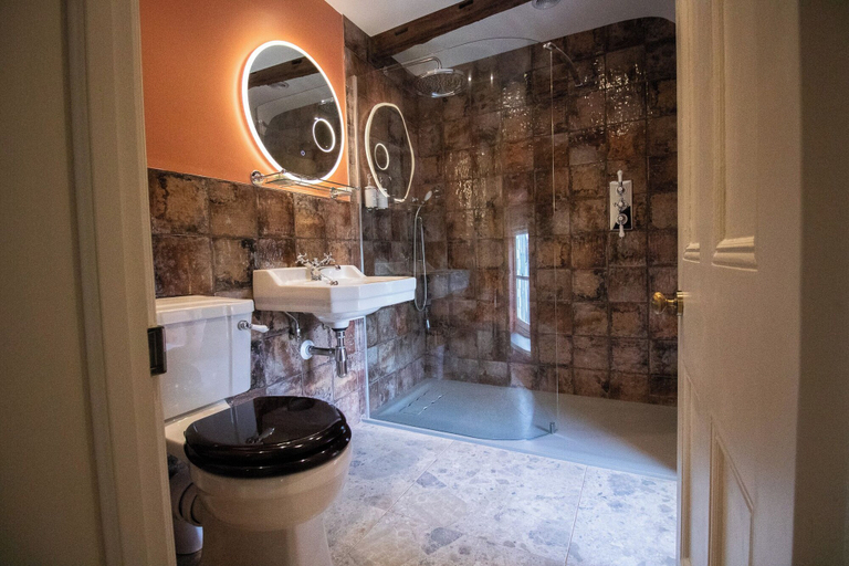 Room 5, Y Castell, Carmarthenshire