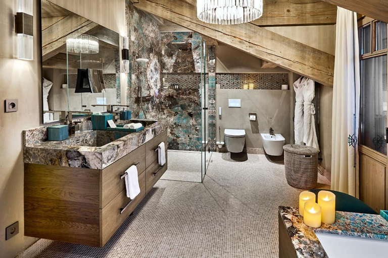 Bathroom 5, LYS MARTAGON, Savoie