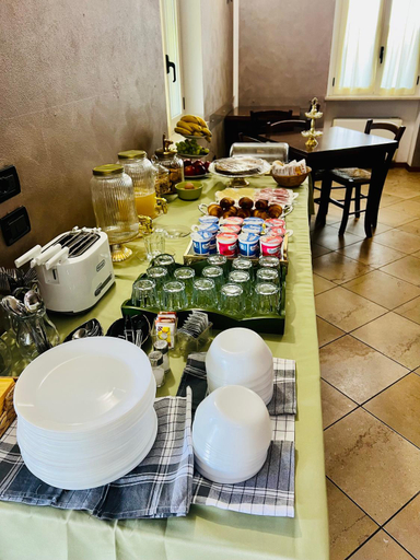 Food & Drinks 3, Albergo quatro pini, Brescia