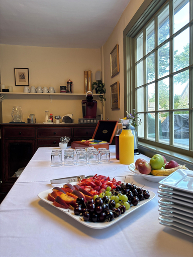 Food & Drinks 4, Sea Meadow Inn, Barnstable