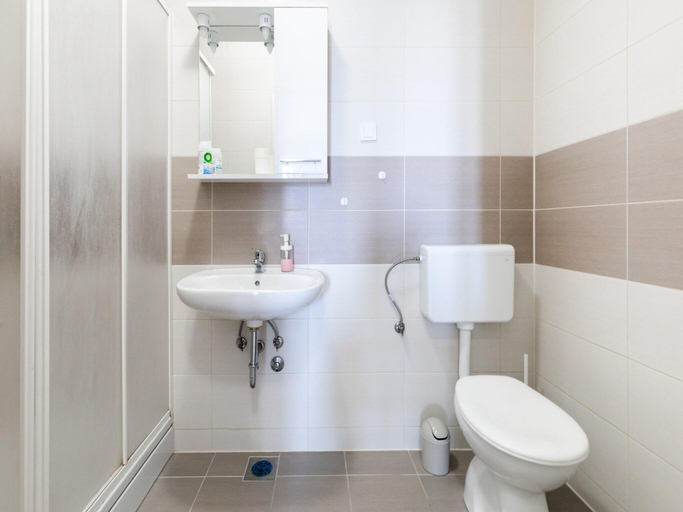 Bathroom 3, Apartment on Pag Island near Seabeach, Novalja