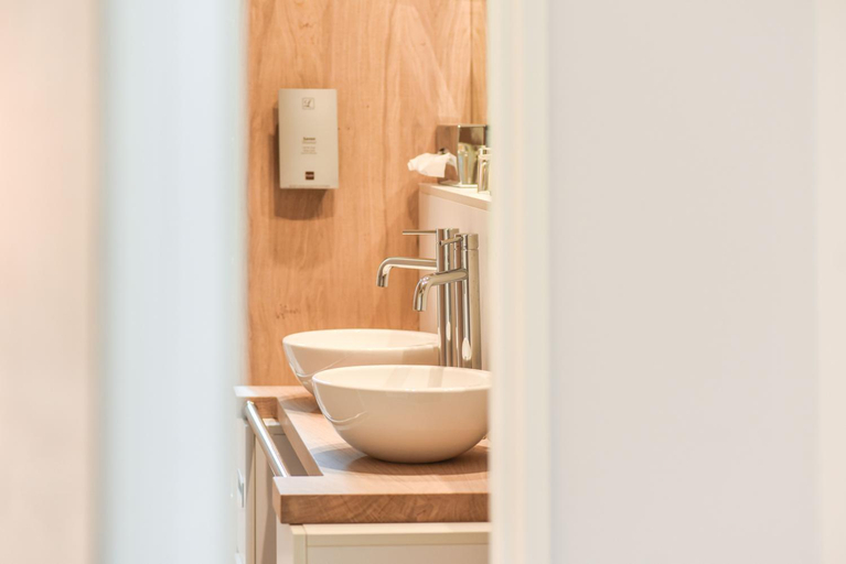 Bathroom 3, Logis Auberge du Relais - Hotel & Restaurant, Pyrénées-Atlantiques