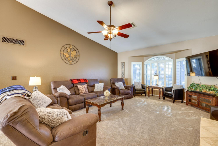 Others 5, Spacious Scottsdale Home Pool and Covered Patio, Maricopa