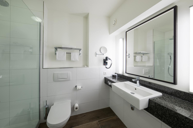 Bathroom 5, Bilderberg Kasteel Vaalsbroek, Vaals