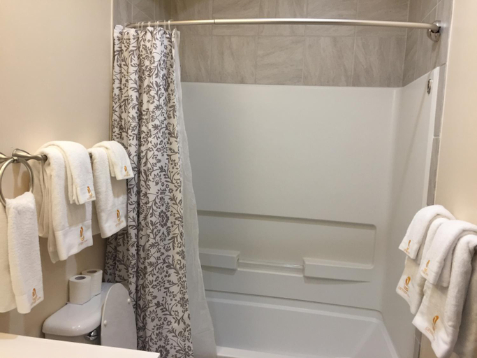 Bathroom 3, Geyser Inn, Gallatin