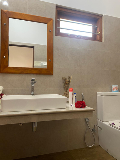 Bathroom 3, Sandaru villa, Bentota