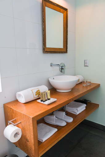 Bathroom 4, Augusta Hotel, Valparaíso
