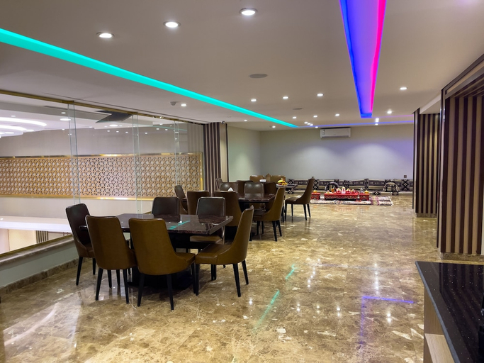 Food & Drinks, Landmark Hotel Suites, Tabuk