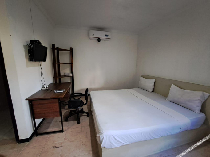 Bedroom 4, Surfers Beachfront Lombok, Lombok