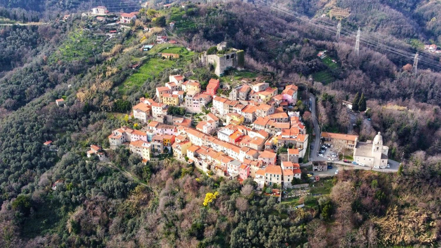 Exterior view, Trebiano a casa dei nonni, La Spezia