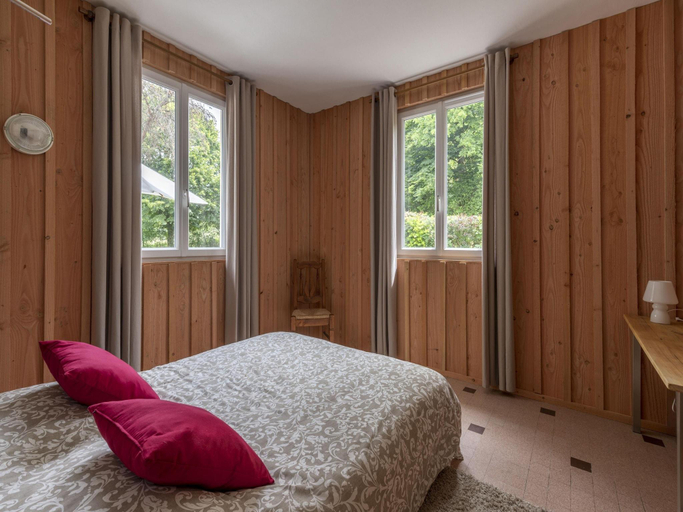 Bedroom, Burgundy Poolside Getaway, Saône-et-Loire