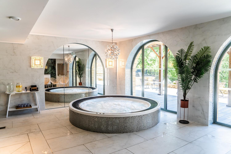 Bathroom, La Perle de Domme, Dordogne