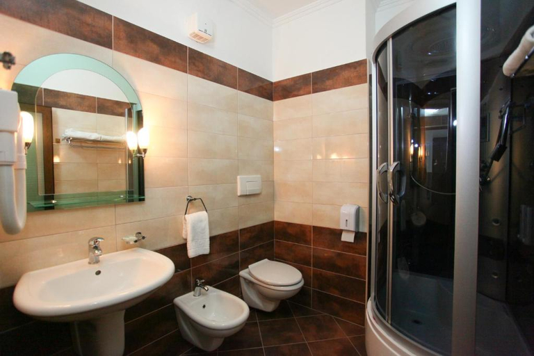 Bathroom 3, PANORAMA Rooms Hotel near the Old Bazaar, Krujës