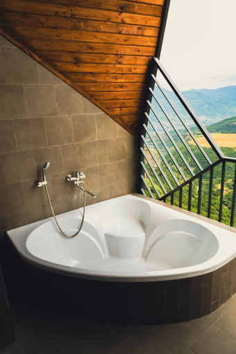 Bathroom 3, Lastiver Resort