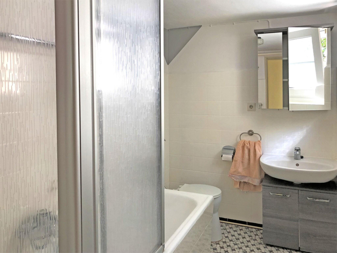Bathroom, Gartenwohnung Gossweinstein, Forchheim