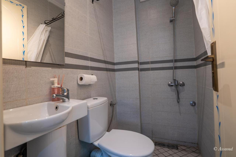 Bathroom 2, Hotel Miramonte, Chefchaouen