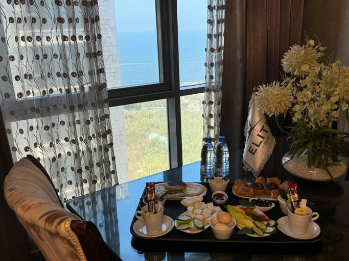 Food & Drinks 5, Elite Hotel By Beverly, Beirut