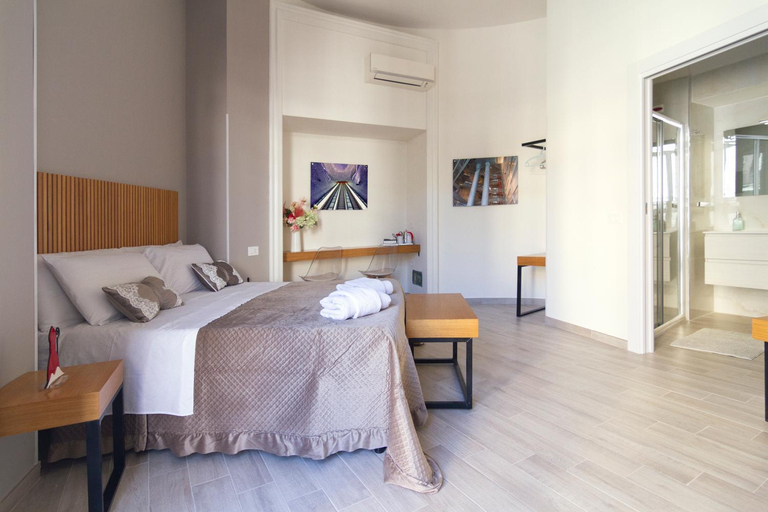 Bedroom 3, maison do re umberto, Napoli