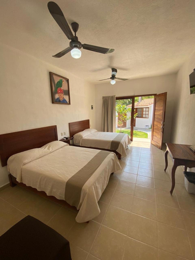 Others 4, HOTEL CASA VICTORIA, José Azueta