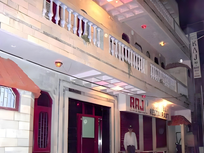 Exterior & Views 2, Hotel Raj Bed & Breakfast, Agra