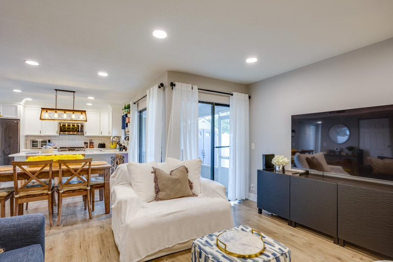 Others 5, 5 Mi to Beach: Jupiter Townhome w/ Pool Access, Palm Beach