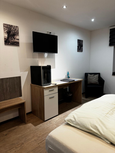 Bedroom 3, Hotel & Restaurant Brommler Muhle, Heinsberg
